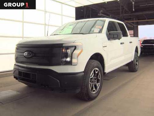 Oxford White 2022 Ford F-150 Lightning Pro