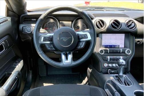 2022 Ford Mustang EcoBoost