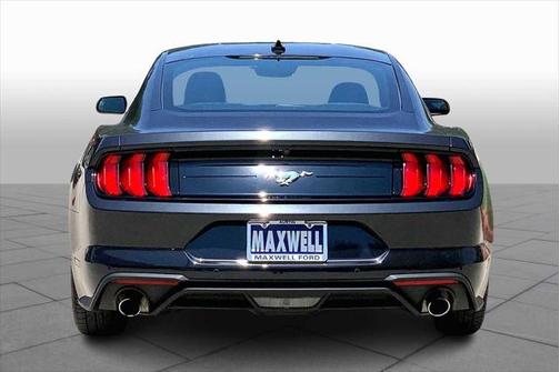 2022 Ford Mustang EcoBoost