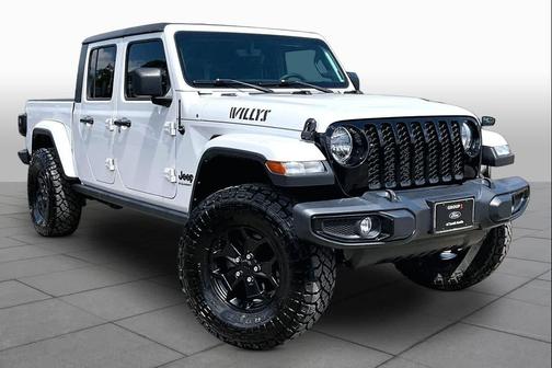Bright White Clearcoat 2023 Jeep Gladiator Willys 4x4