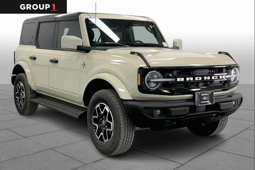 2026 Ford Bronco Outer Banks