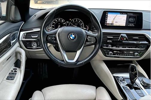 2017 BMW 540 540i
