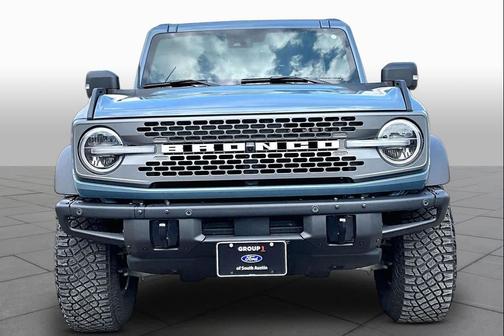 Azure Gray Metallic Tri-Coat 2023 Ford Bronco Badlands
