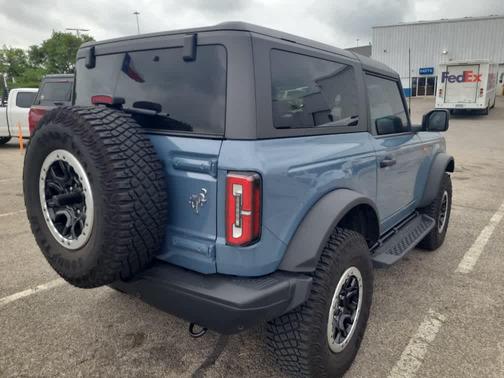 Azure Gray Metallic Tri-Coat 2023 Ford Bronco Badlands