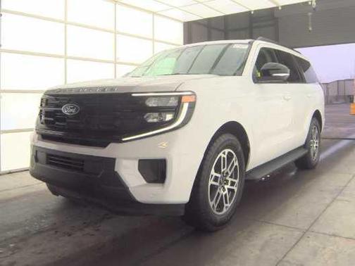 Oxford White 2025 Ford Expedition Active
