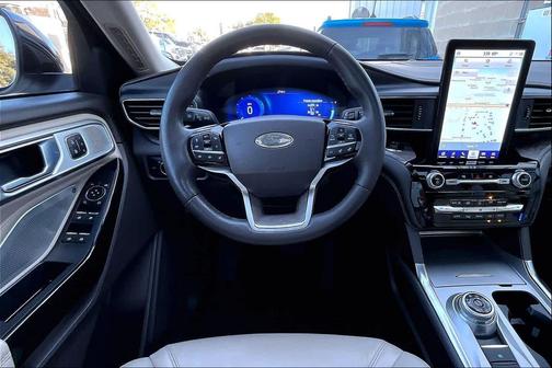 2022 Ford Explorer Platinum