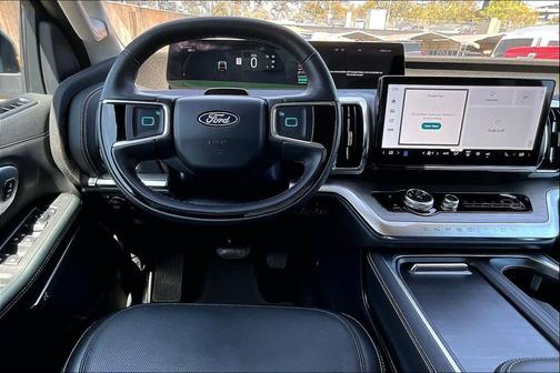 Agate Black Metallic 2025 Ford Expedition Max Platinum