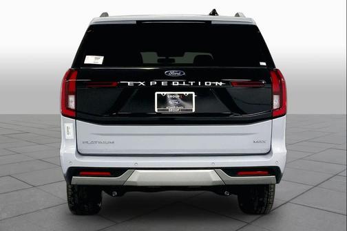 Space Silver Metallic 2026 Ford Expedition Max Platinum