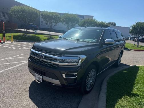 Dark Matter Metallic 2022 Ford Expedition Max Platinum