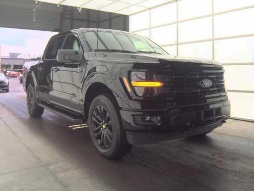 Agate Black Metallic 2025 Ford F-150 XLT