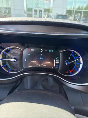 2017 Chrysler Pacifica Hybrid Platinum