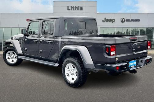 2022 Jeep Gladiator Sport