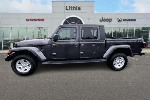 2022 Jeep Gladiator Sport