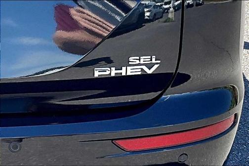 2023 Mitsubishi Outlander PHEV SEL