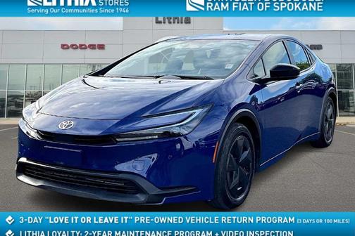 2025 Toyota Prius LE