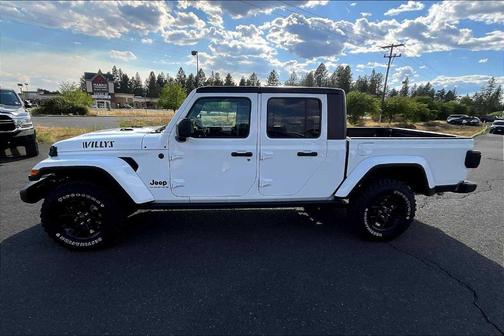 2025 Jeep Gladiator Sport