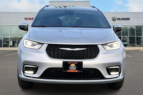 2026 Chrysler Pacifica Pinnacle