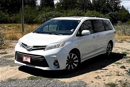 2018 Toyota Sienna Limited Premium