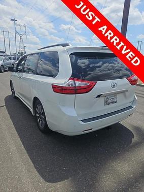 2018 Toyota Sienna Limited Premium