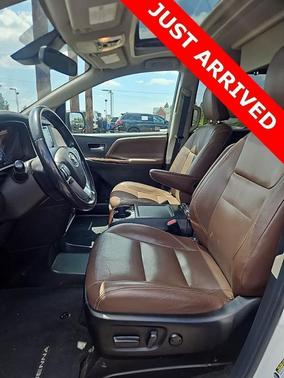 2018 Toyota Sienna Limited Premium
