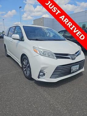 2018 Toyota Sienna Limited Premium