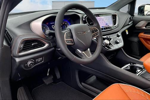 2026 Chrysler Pacifica Pinnacle