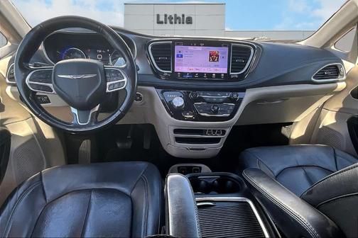 2021 Chrysler Pacifica Touring-L