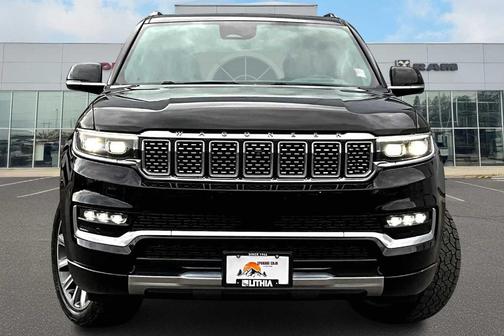 2022 Jeep Grand Wagoneer Series II
