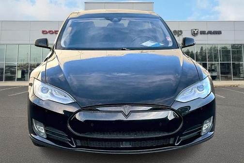 2015 Tesla Model S 85D