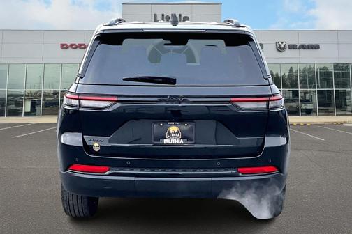 2024 Jeep Grand Cherokee Laredo