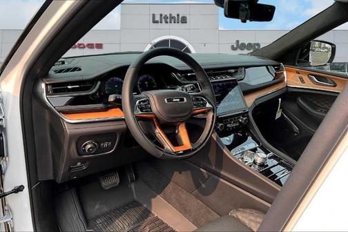 2025 Jeep Grand Cherokee Summit