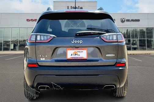 2022 Jeep Cherokee Latitude Lux