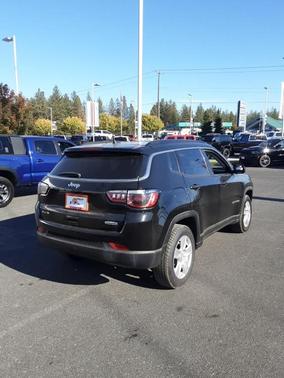 2022 Jeep Compass Latitude