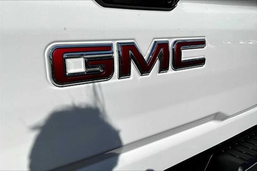 2024 GMC Sierra 2500 Pro