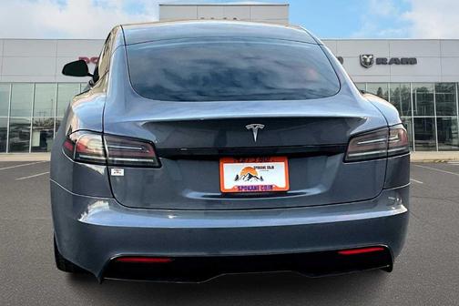 2022 Tesla Model S Base