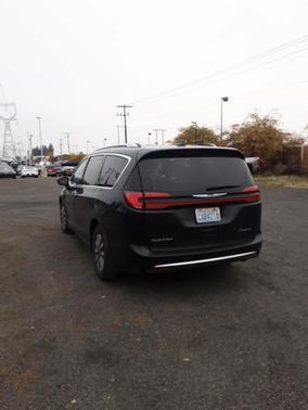 2021 Chrysler Pacifica Hybrid Touring L