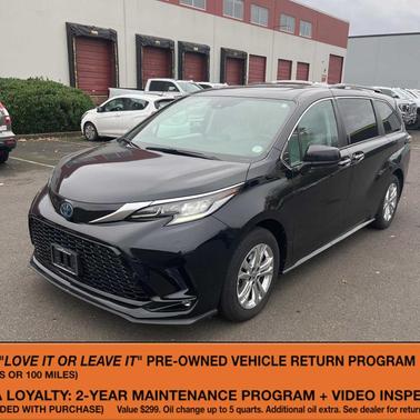 2022 Toyota Sienna XSE 7 Passenger