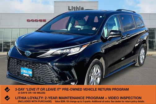 2022 Toyota Sienna XSE 7 Passenger