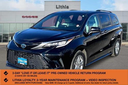 2022 Toyota Sienna XSE 7 Passenger