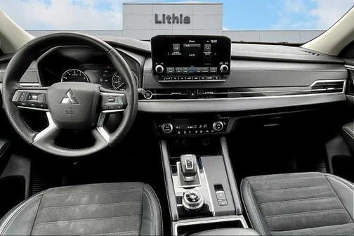 2023 Mitsubishi Outlander SE