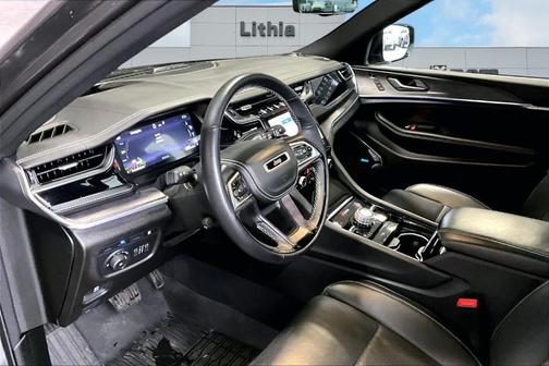 2022 Jeep Grand Cherokee 4xe Overland