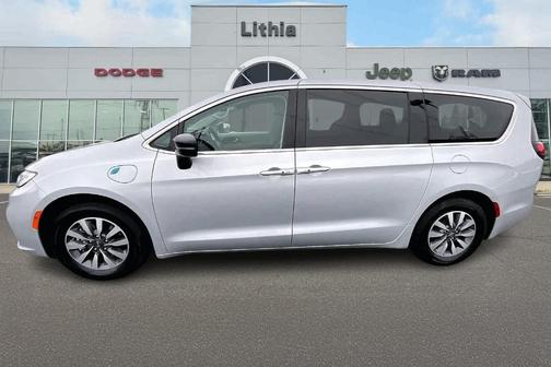2024 Chrysler Pacifica Hybrid Select