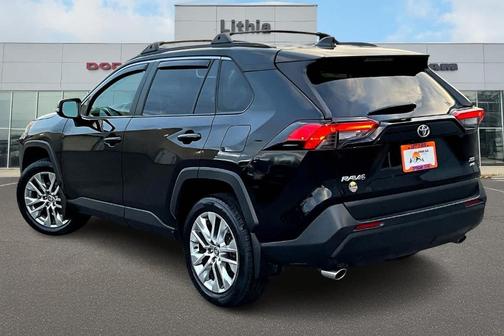 2024 Toyota RAV4 XLE Premium