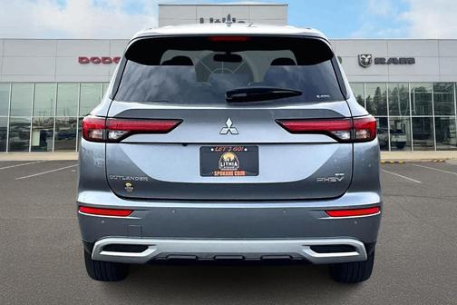 2023 Mitsubishi Outlander PHEV SE