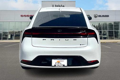 2024 Toyota Prius XLE
