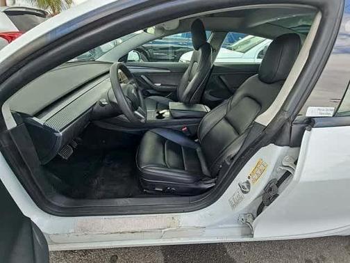2022 Tesla Model 3 Base