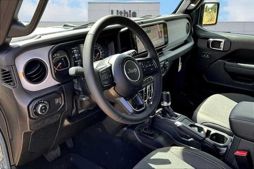 2025 Jeep Gladiator Sport