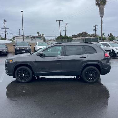 2022 Jeep Cherokee Latitude Lux