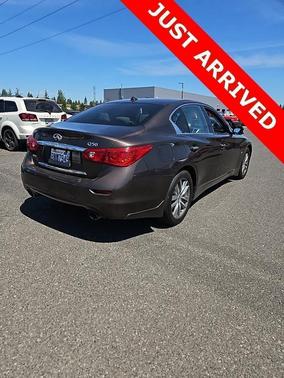 2015 INFINITI Q50 Premium
