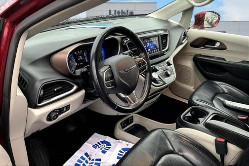 2018 Chrysler Pacifica Touring-L